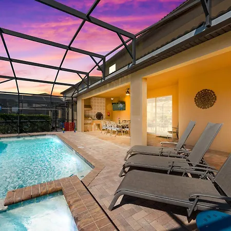 Villa Sunset Hideaway Sleeps 20 Ww106